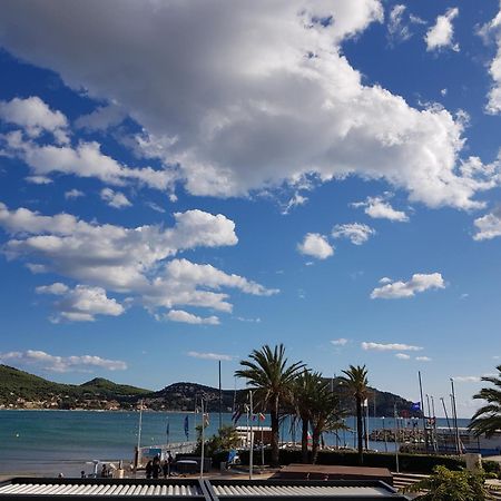 Les Pieds Dans L'Eau Apartment Saint-Cyr-sur-Mer Bagian luar foto