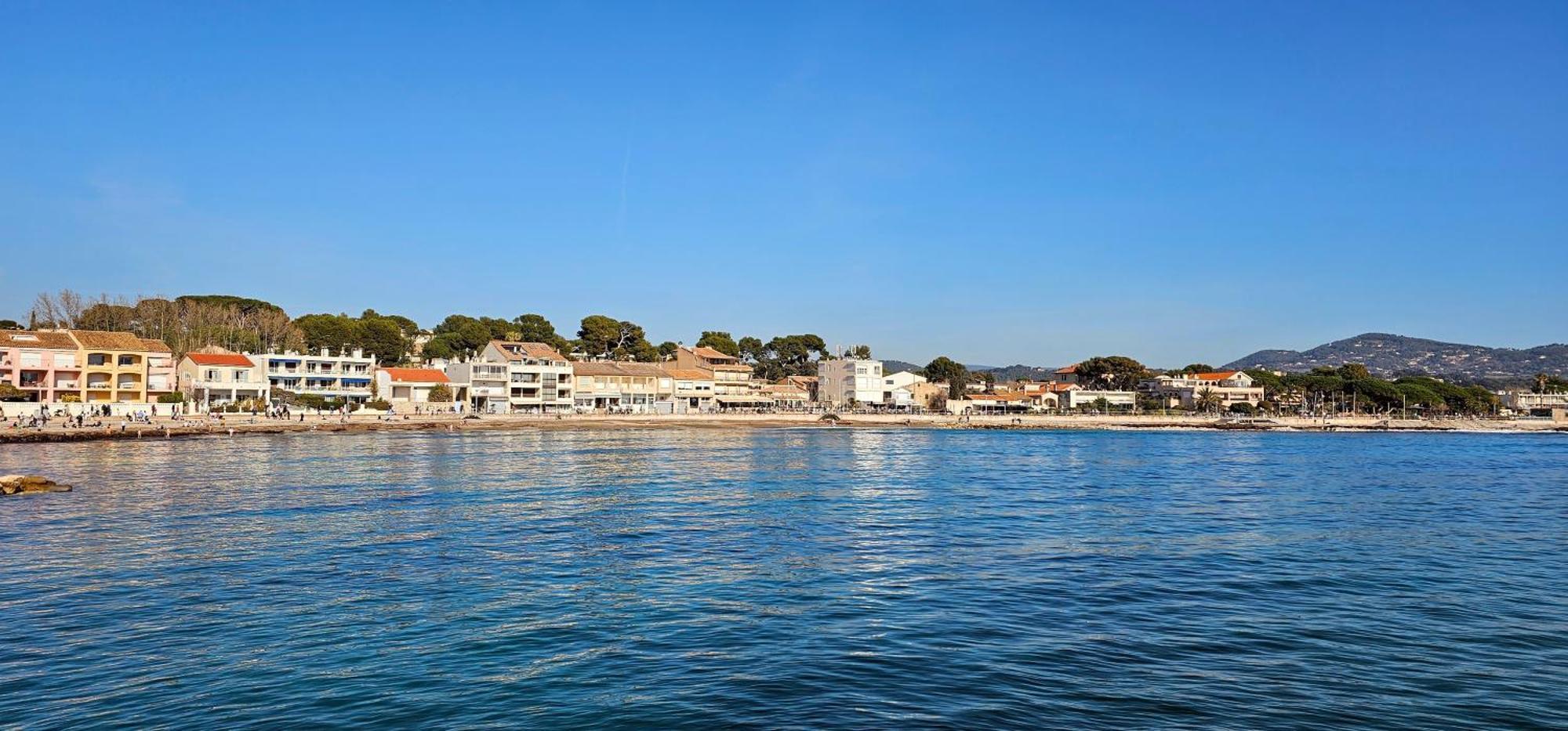 Les Pieds Dans L'Eau Apartment Saint-Cyr-sur-Mer Bagian luar foto