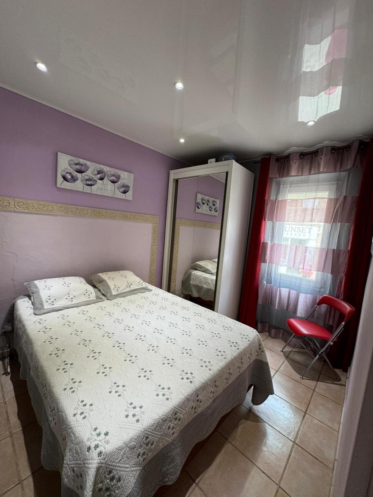 Les Pieds Dans L'Eau Apartment Saint-Cyr-sur-Mer Bagian luar foto