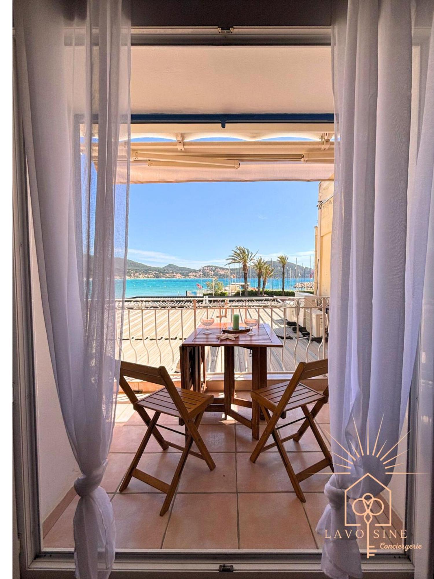 Les Pieds Dans L'Eau Apartment Saint-Cyr-sur-Mer Bagian luar foto